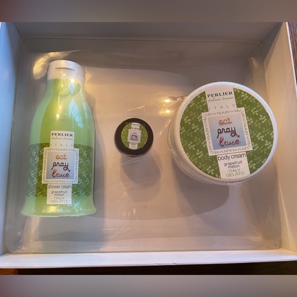 Perlier Gift Eat Pray Love - Body Cream, Shower Cream, and Lip Gloss Set - Melon - Picture 1 of 6